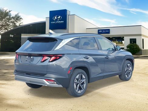 Used 2026 Hyundai Tucson SEL FWD image 4