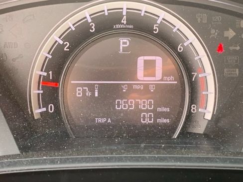 Used 2018 Honda CR-V LX image 9