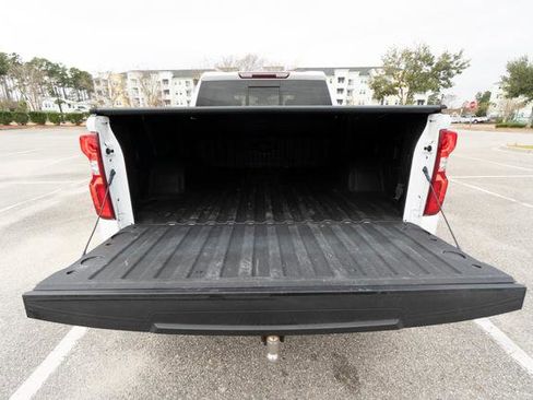 Used 2022 Chevrolet Silverado 1500 RST w/ Convenience Package II image 11