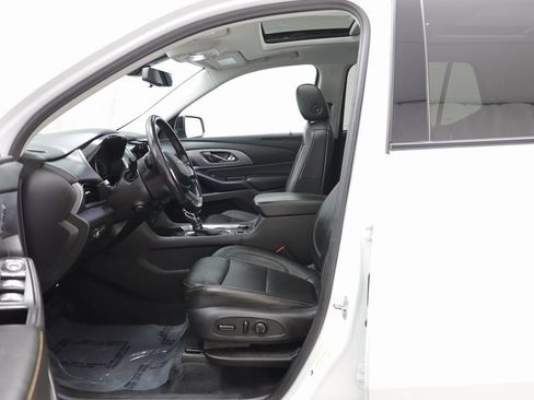 Used 2021 Chevrolet Traverse Premier w/ Redline Edition image 5