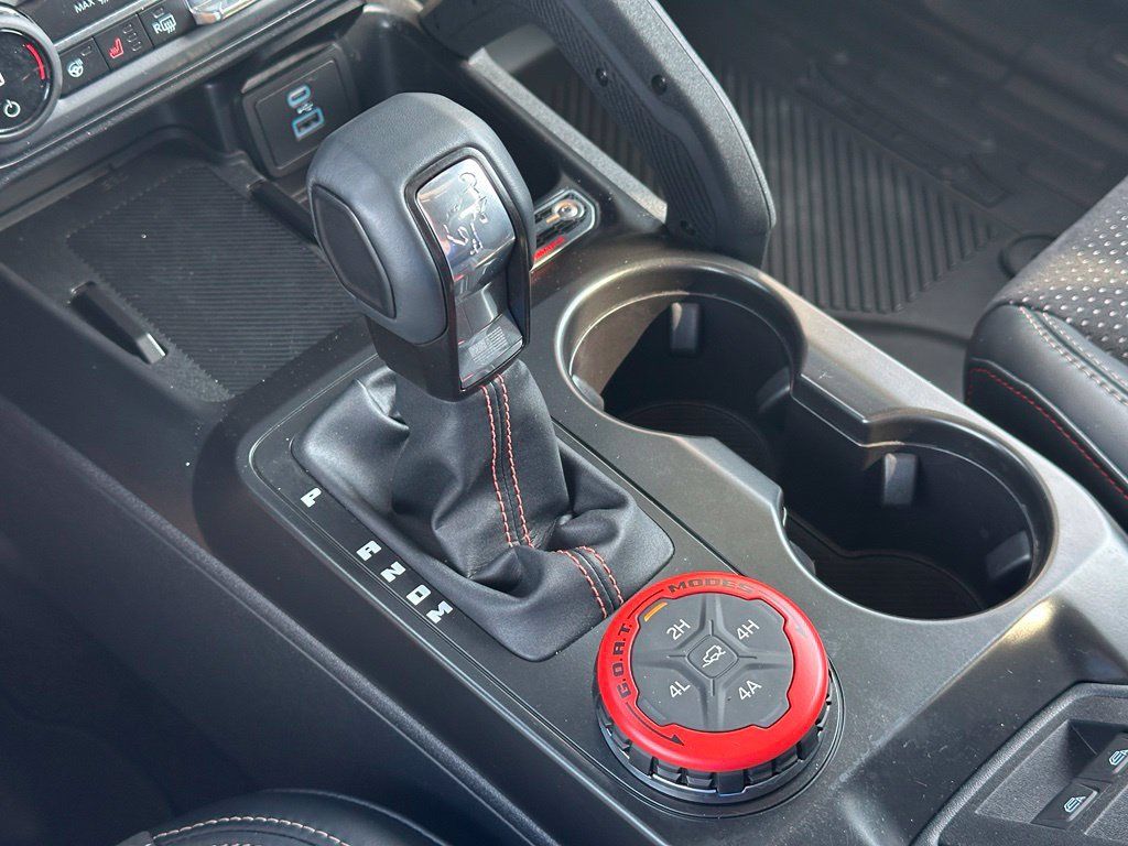 Used 2025 Ford Bronco Raptor AWD/4WD image 35