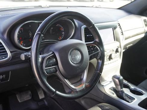 Certified 2021 Jeep Grand Cherokee Laredo image 18