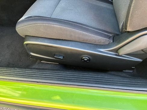 Used 2015 Dodge Challenger R/T w/ Quick Order Package 22B R/T RWD image 13