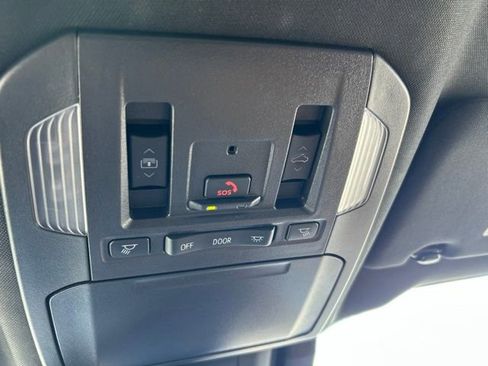 Certified 2024 Toyota Highlander Platinum AWD/4WD image 28
