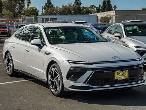 New 2026 Hyundai Sonata SEL image 3