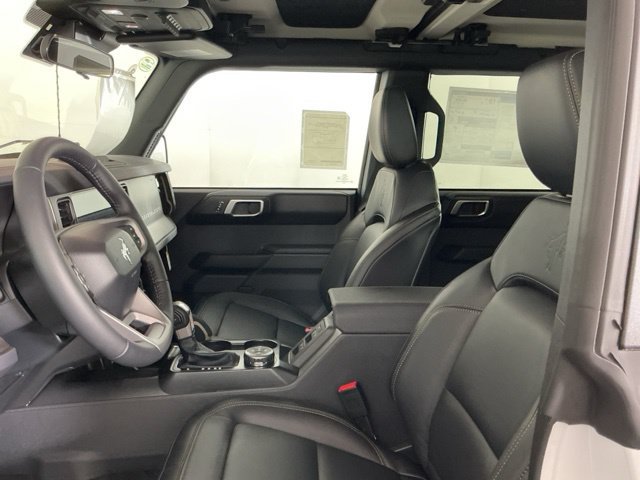 Used 2025 Ford Bronco Badlands AWD/4WD image 16