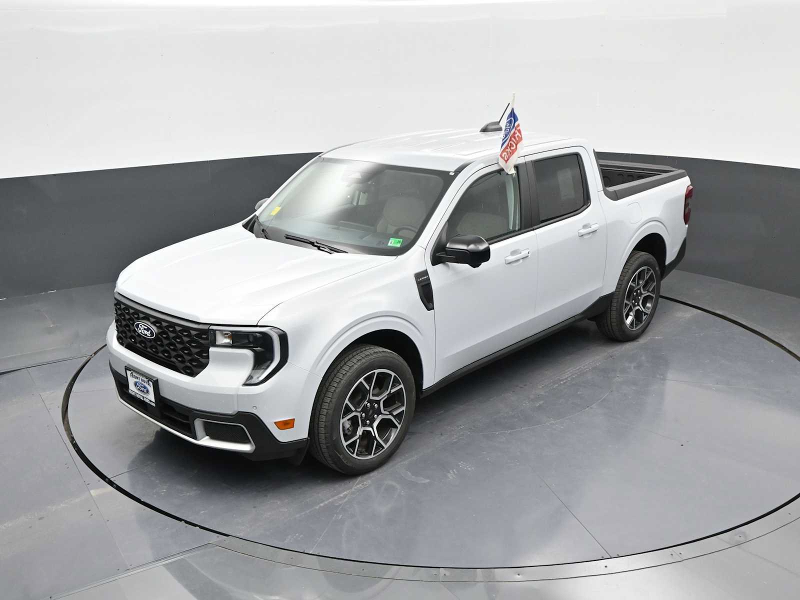 Used 2025 Ford Maverick Lariat w/ 4K Tow Package AWD/4WD image 36