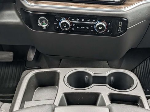 Used 2024 GMC Sierra 1500 Elevation AWD/4WD image 19