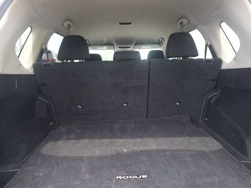 Used 2023 Nissan Rogue S FWD image 28
