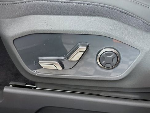 New 2026 Kia EV9 Wind image 20