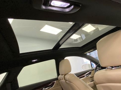 Used 2018 Cadillac XT5 Luxury w/ Driver Awareness Package AWD/4WD image 40