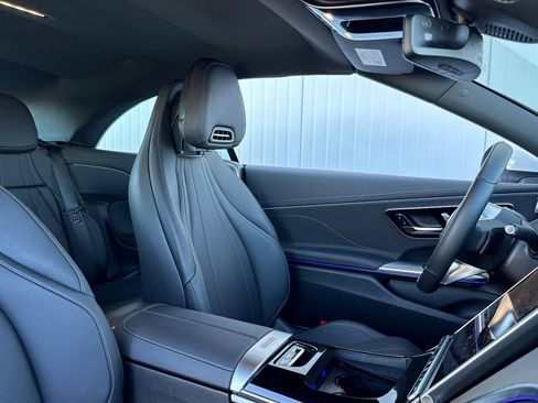 Certified 2025 Mercedes-Benz CLE 300 4MATIC Cabriolet image 32