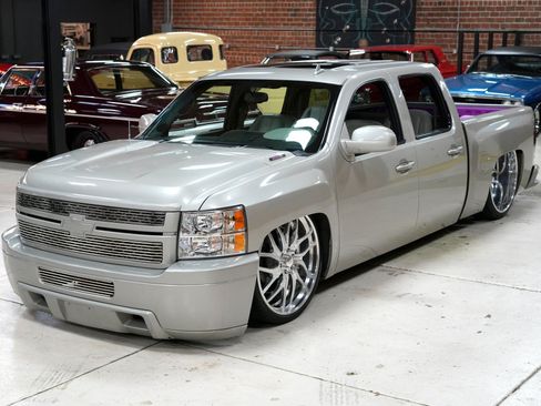 Used 2009 Chevrolet Silverado 1500 LT w/ Texas Edition RWD image 9