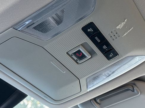 Used 2020 Toyota RAV4 XLE w/ All Weather Liner Package FWD image 24