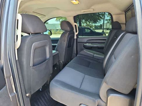 Used 2010 Chevrolet Silverado 1500 LT w/ Texas Edition RWD image 16