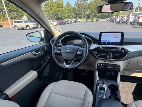 Used 2020 Ford Escape SEL FWD image 19