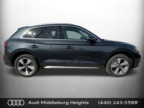 Used 2023 Audi Q5 2.0T Premium w/ Convenience Package AWD/4WD image 11