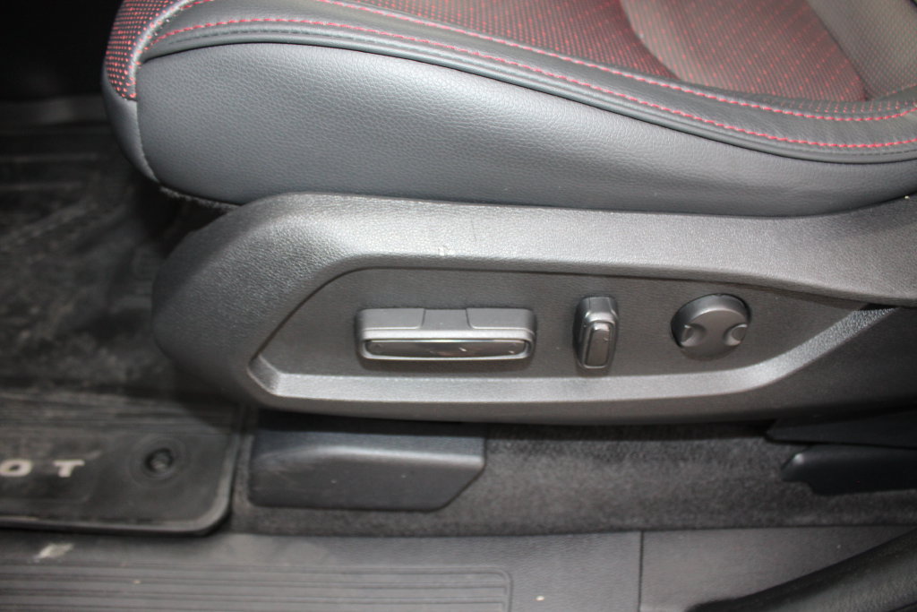 Used 2025 Honda Pilot Black Edition image 25