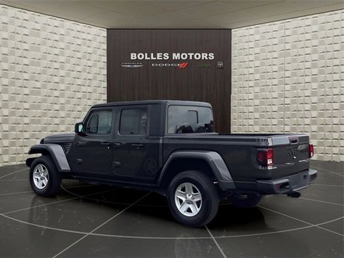 Certified 2022 Jeep Gladiator Sport image 7