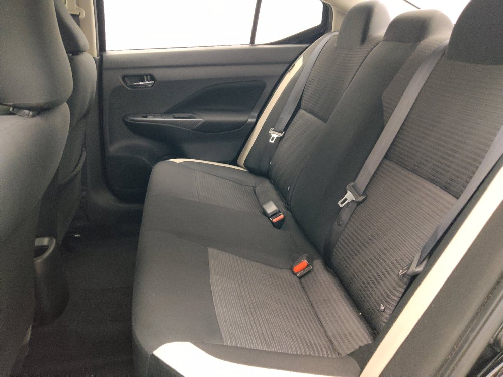 Used 2021 Nissan Versa SV FWD image 18