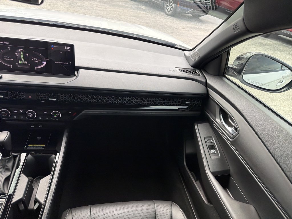 Used 2025 Honda Accord Sport image 15