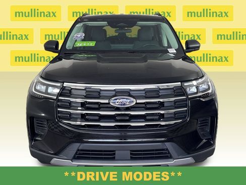 New 2026 Ford Explorer Active RWD image 14