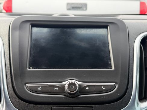 Used 2023 Chevrolet Equinox LS w/ LPO, Floor Liner Package image 7