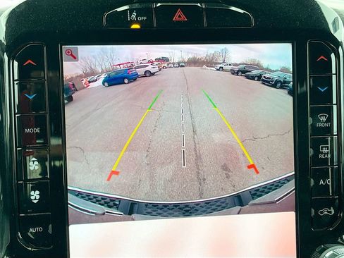 Used 2025 RAM 1500 Laramie image 14