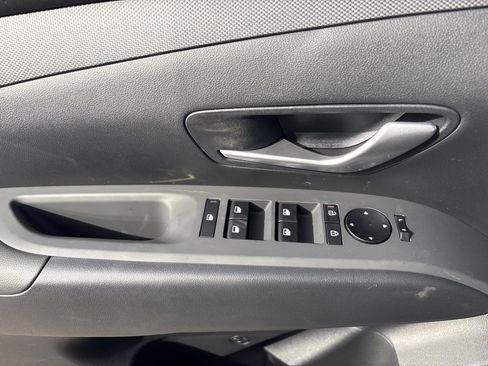 Used 2025 Hyundai Tucson SEL image 14