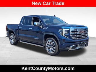 Used 2022 GMC Sierra 1500 Denali w/ Denali Reserve Package AWD/4WD 360° Tour
