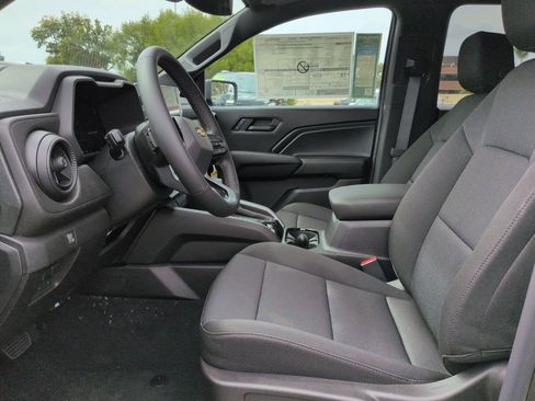 New 2026 Chevrolet Colorado W/T w/ WT Custom Package AWD/4WD image 19
