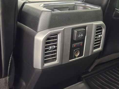 Used 2016 Ford F150 Platinum w/ Equipment Group 701A Luxury AWD/4WD image 32