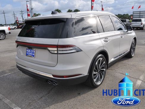 Used 2025 Lincoln Aviator Reserve w/ Illumination Package RWD image 5
