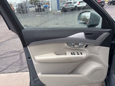 Used 2023 Volvo XC90 B5 Core w/ Climate Package image 15