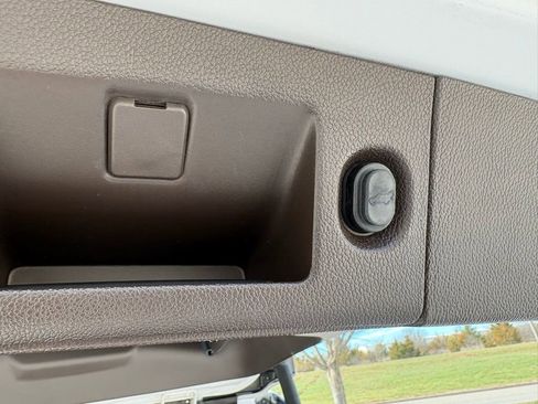 Used 2016 GMC Yukon XL Denali w/ Open Road Package image 16