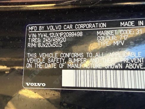 Used 2023 Volvo XC40 B5 Ultimate w/ Protection Package Premier image 22