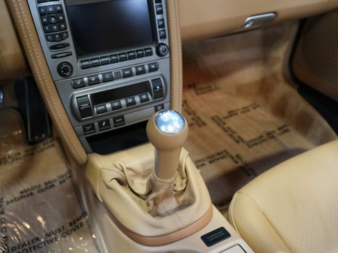 Used 2006 Porsche 911 Carrera 4S image 39