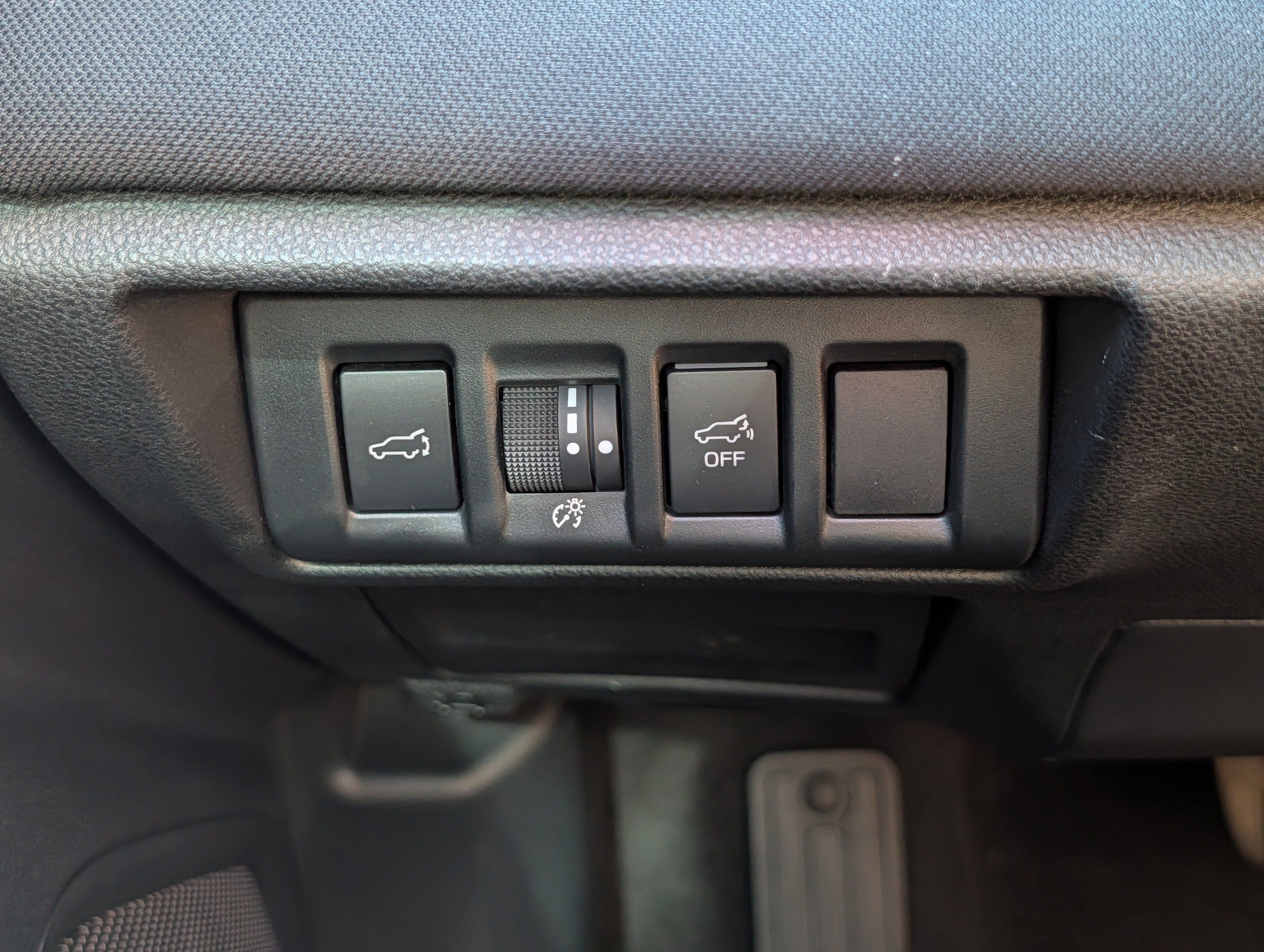 Certified 2025 Subaru Outback Premium AWD/4WD image 26