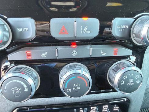 New 2025 RAM 1500 Lone Star image 34