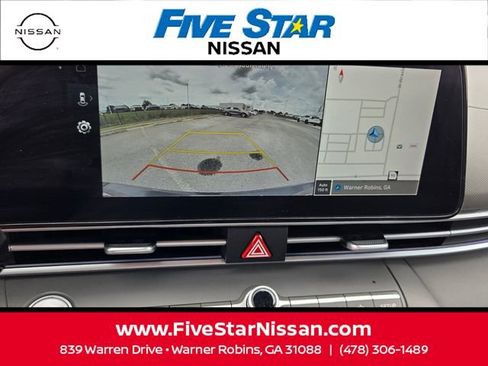 Used 2024 Hyundai Elantra SEL FWD image 18