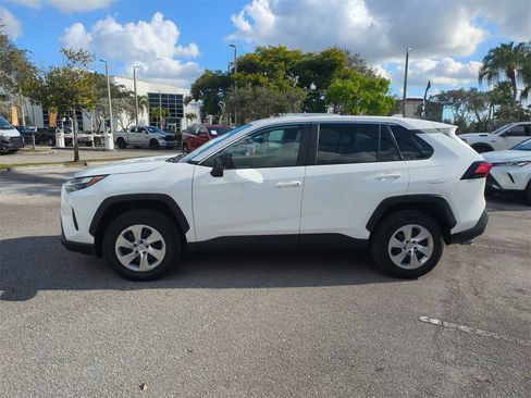 Used 2023 Toyota RAV4 LE image 8