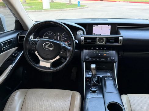 Used 2014 Lexus IS 250 w/ Navigation Package RWD image 13
