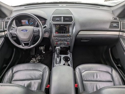 Certified 2018 Ford Explorer XLT w/ Equipment Group 202A image 18