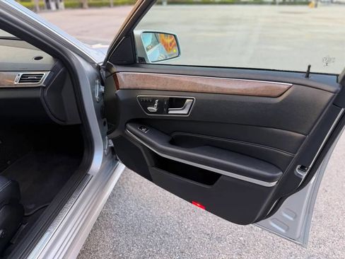 Used 2014 Mercedes-Benz E 350 4MATIC Sedan w/ Premium 1 Package image 18