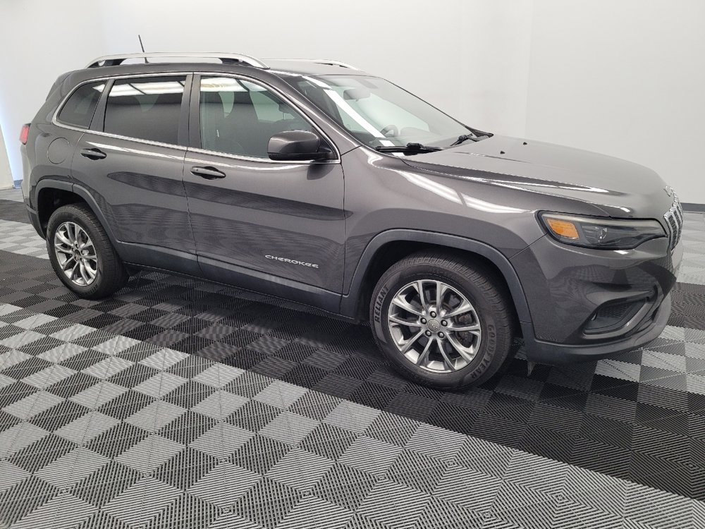 Used 2020 Jeep Cherokee Latitude Plus FWD image 11