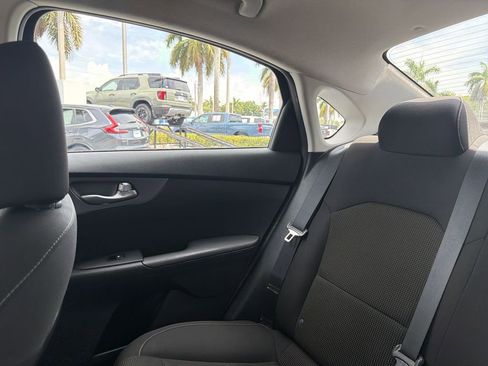 Used 2019 Kia Forte Sedan FWD image 11