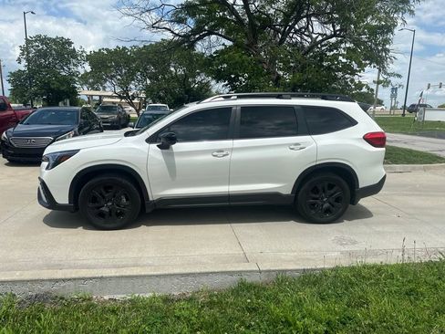 Used 2024 Subaru Ascent Onyx Edition AWD/4WD image 1