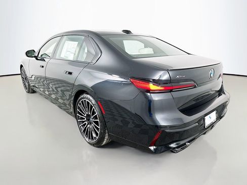 New 2026 BMW 760i xDrive w/ Executive Package image 7