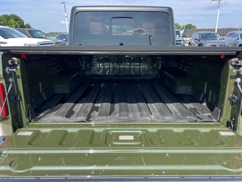 Used 2021 Jeep Gladiator Sport AWD/4WD image 18