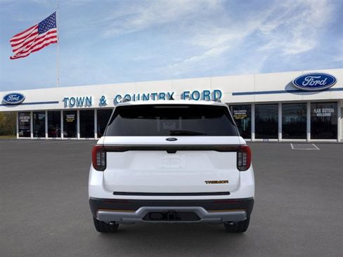 New 2026 Ford Explorer Tremor w/ Tremor Convenience Package image 10